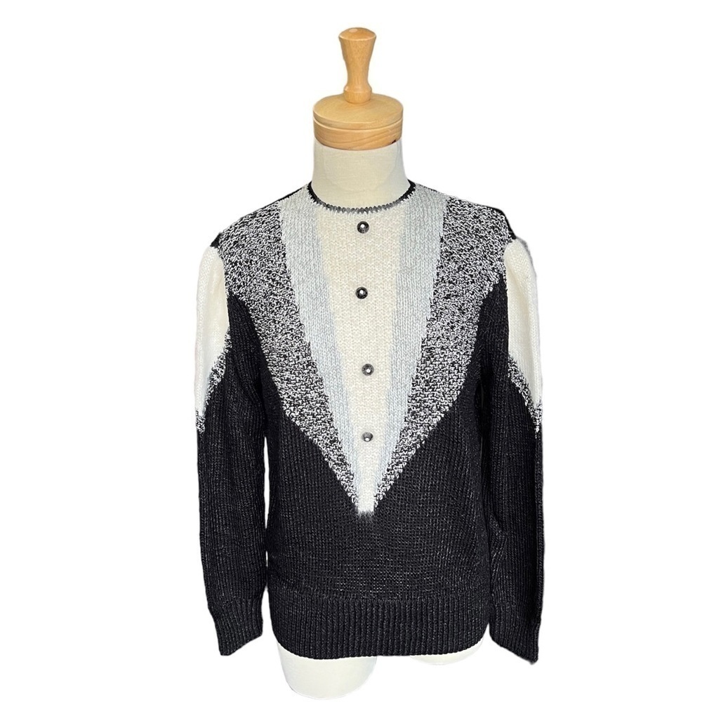 Vintage Magnolia Rhinestone Button Embellished Black Sweater. Size Medi…